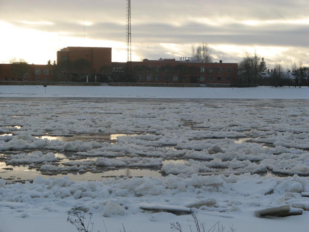 Daugavkrasti Hotel Jēkabpils Eksteriør billede