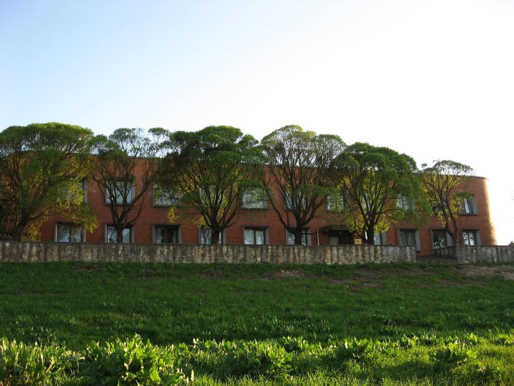 Daugavkrasti Hotel Jēkabpils Eksteriør billede