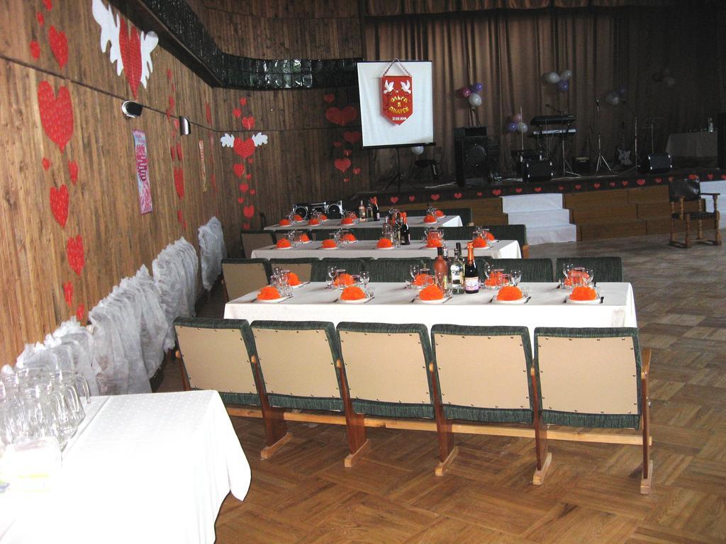 Daugavkrasti Hotel Jēkabpils Eksteriør billede